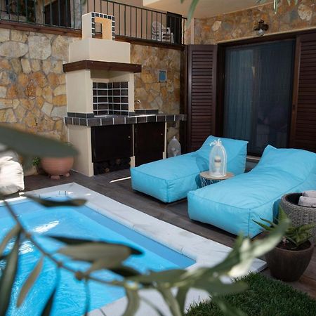 Dandy Villas Nea Roda - Melodic Waves - Private - Pool - Parking - Cellar Εξωτερικό φωτογραφία