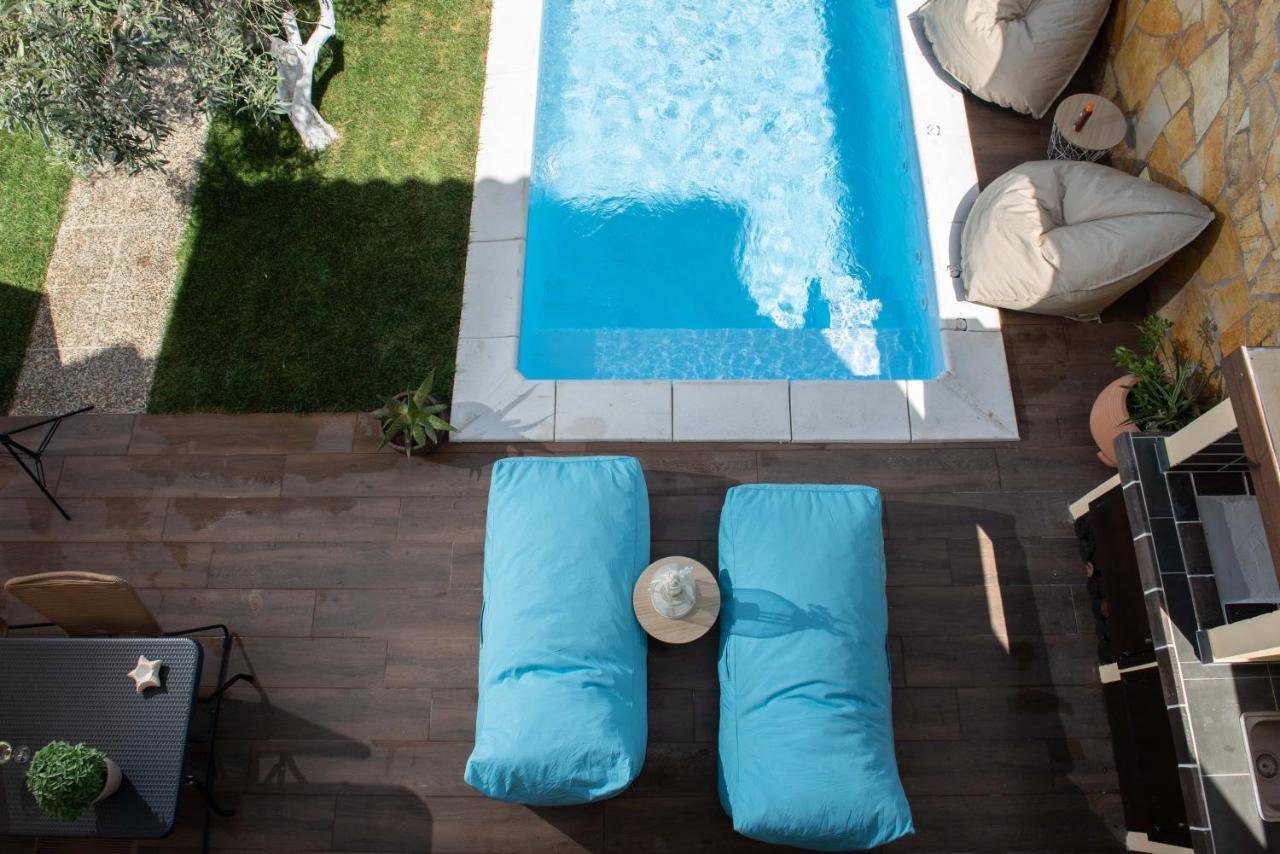Dandy Villas Nea Roda - Melodic Waves - Private - Pool - Parking - Cellar Εξωτερικό φωτογραφία