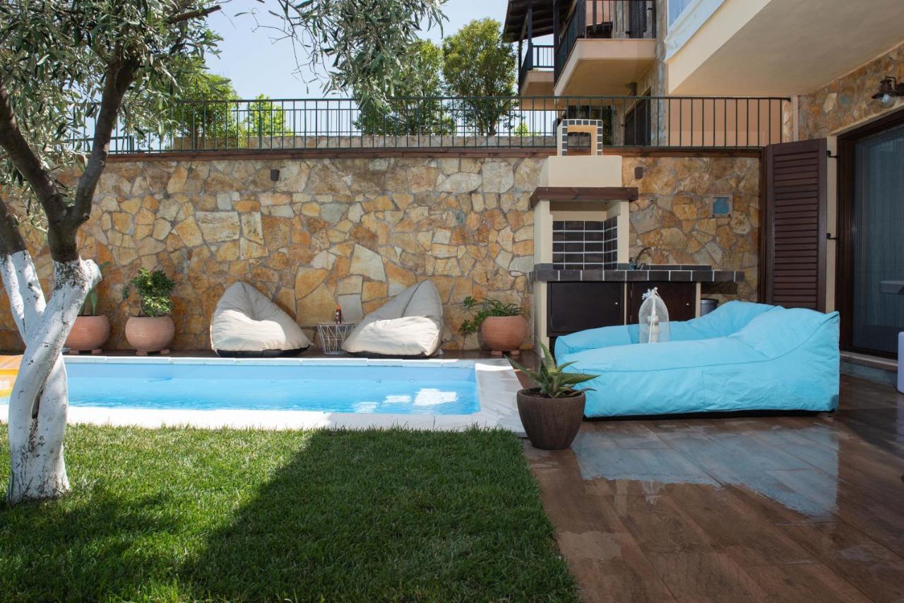 Dandy Villas Nea Roda - Melodic Waves - Private - Pool - Parking - Cellar Εξωτερικό φωτογραφία