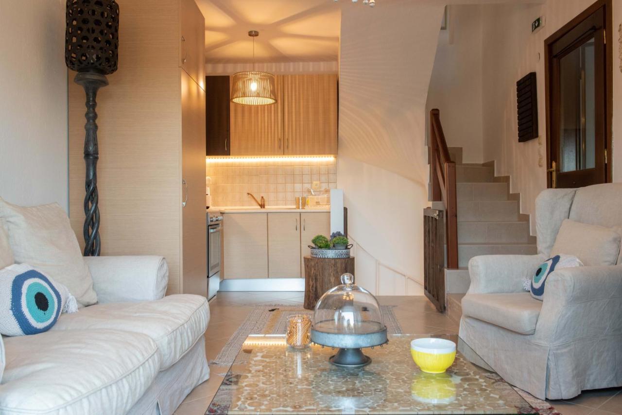 Dandy Villas Nea Roda - Melodic Waves - Private - Pool - Parking - Cellar Εξωτερικό φωτογραφία