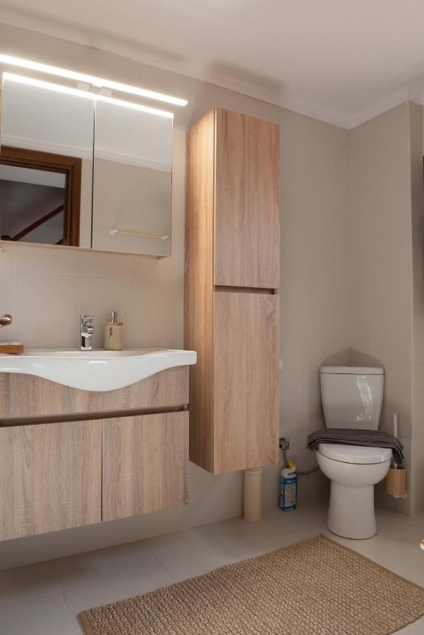 Dandy Villas Nea Roda - Melodic Waves - Private - Pool - Parking - Cellar Εξωτερικό φωτογραφία