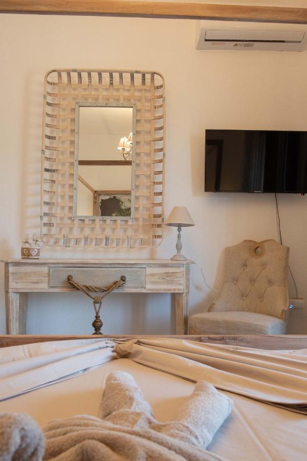 Dandy Villas Nea Roda - Melodic Waves - Private - Pool - Parking - Cellar Εξωτερικό φωτογραφία