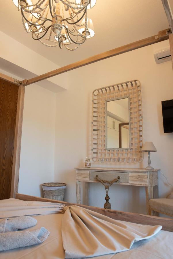 Dandy Villas Nea Roda - Melodic Waves - Private - Pool - Parking - Cellar Εξωτερικό φωτογραφία